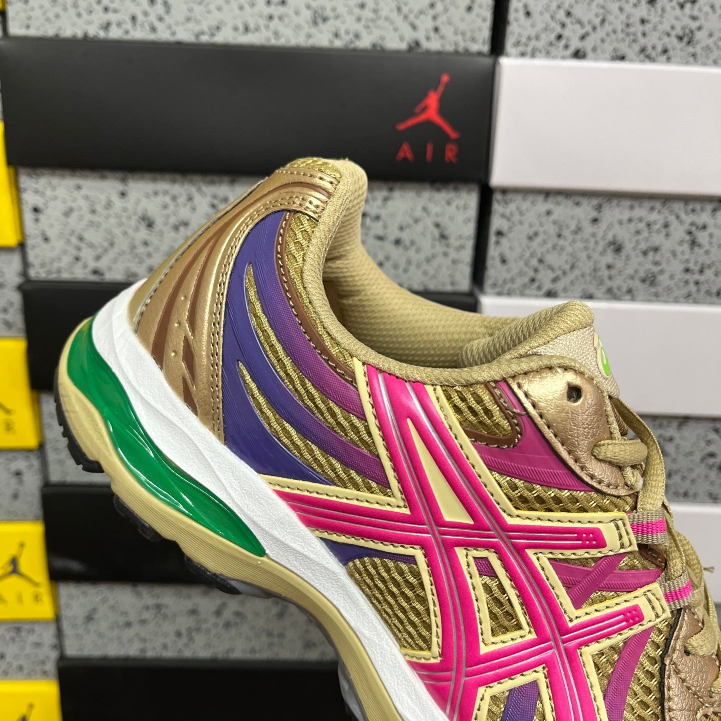 ASICS Gel-Sekiran Sand Pink