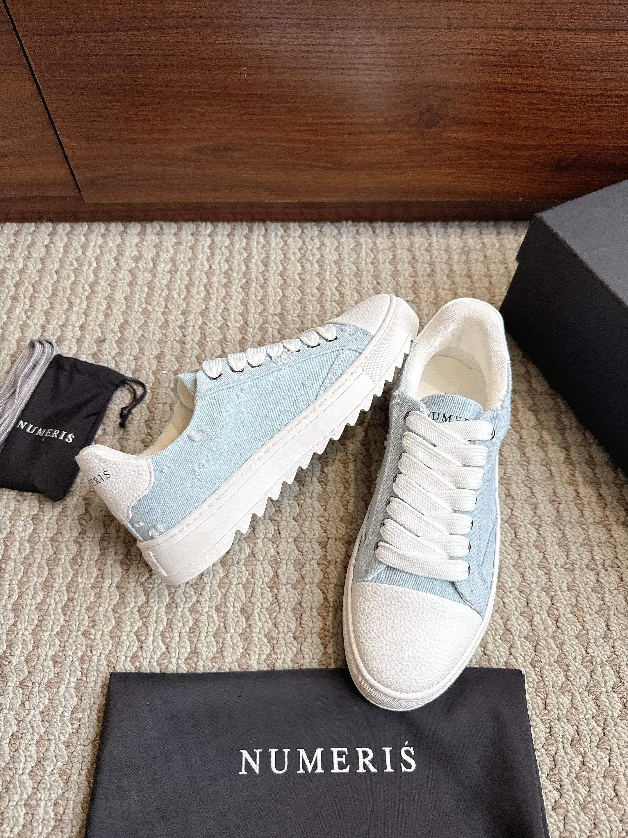 Numeris Atelier 'Chalk Blue'