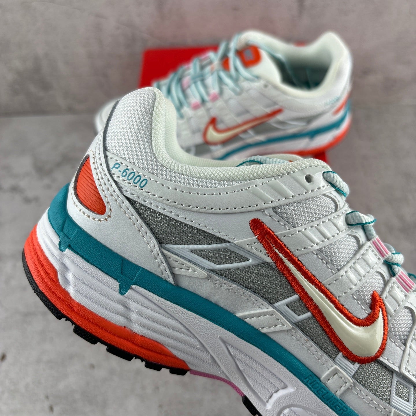 Nike Wmns P-6000 'Oracle Aqua'