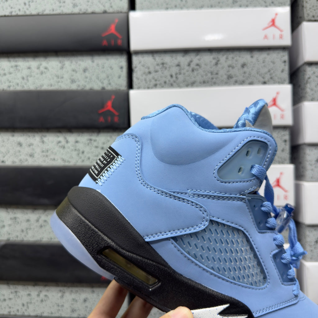Air Jordan 5 Retro SE 'UNC'