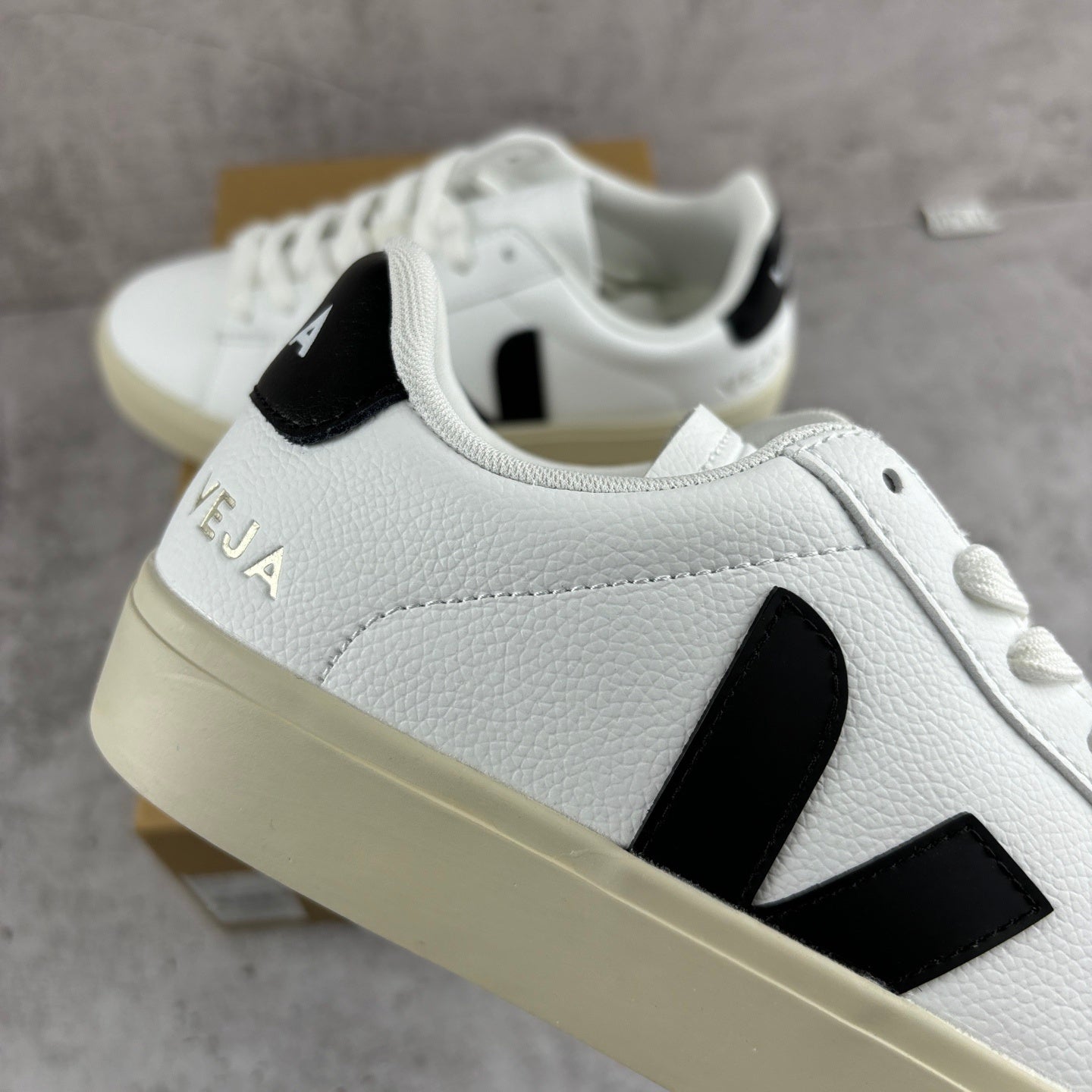 Veja Wmns Campo Low Chromefree 'White Black'
