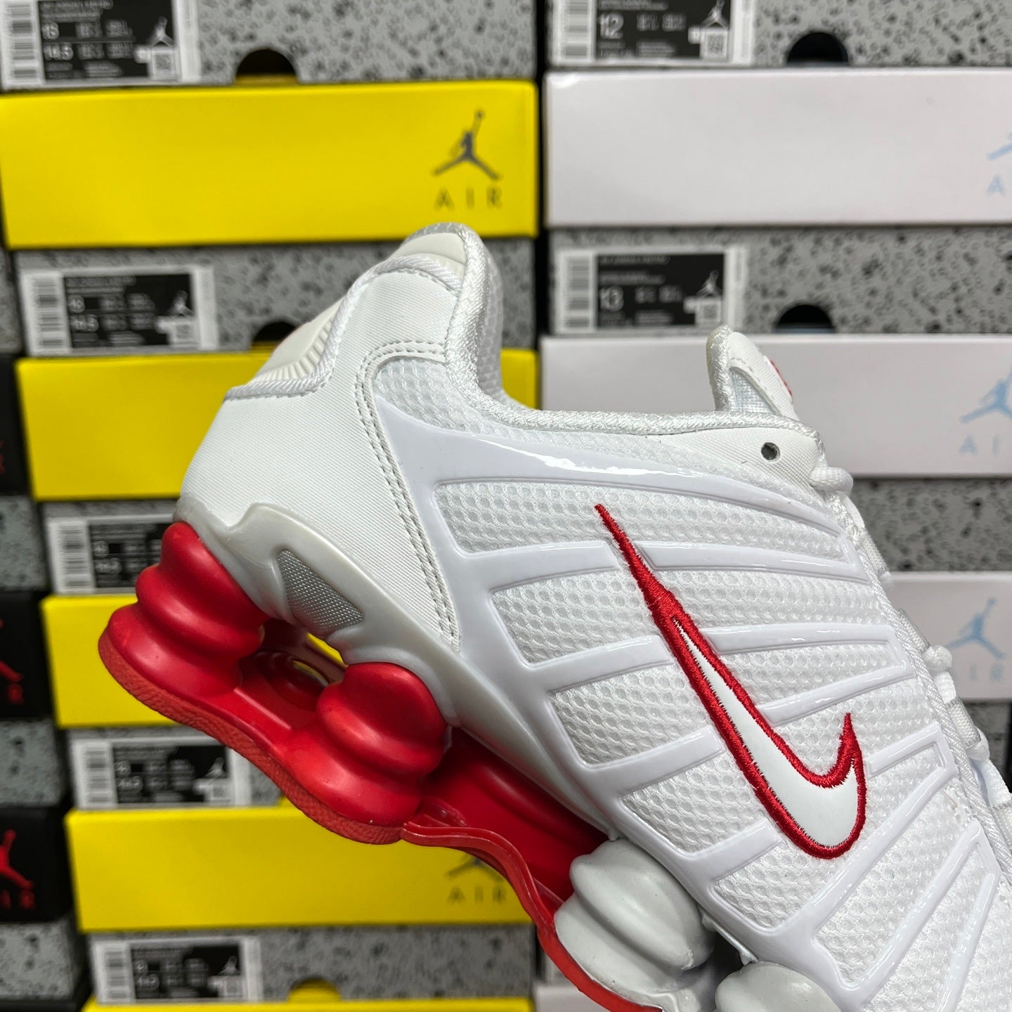 Nike Wmns Shox TL 'Platinum Tint Gym Red'
