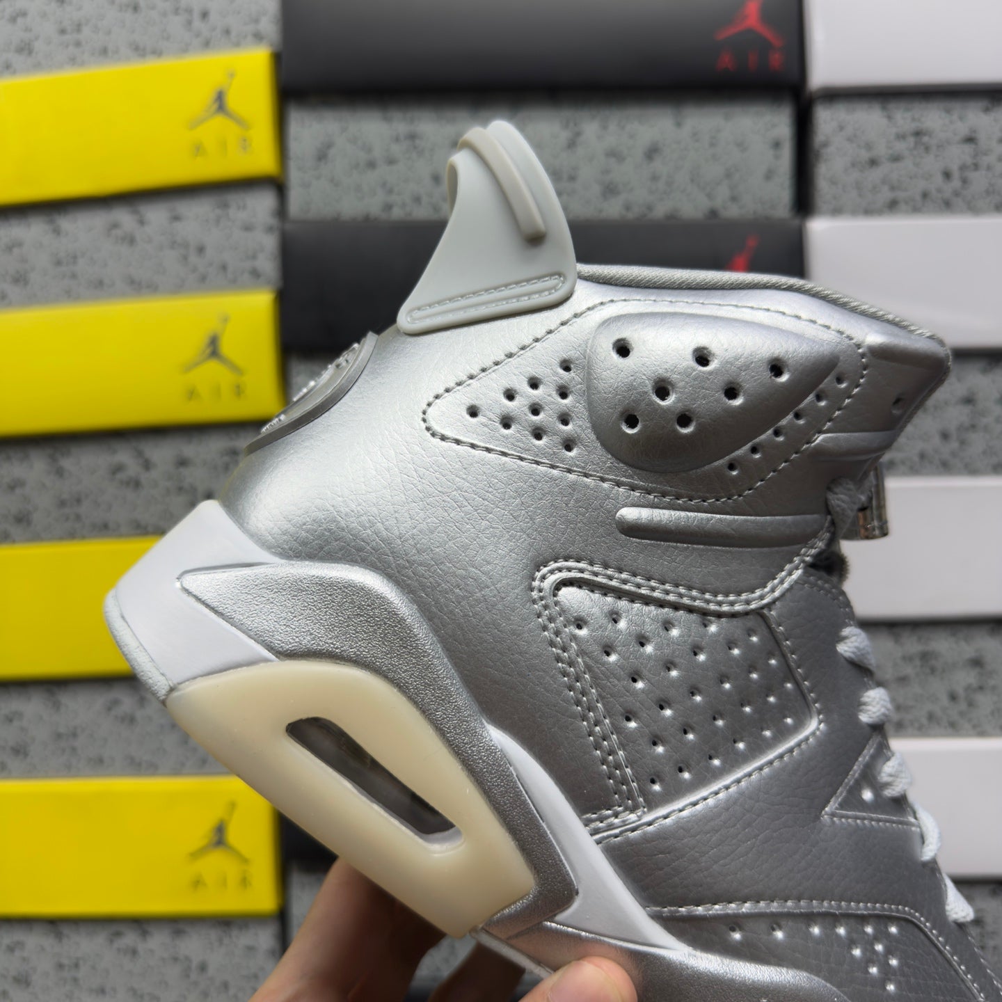 Paris Saint-Germain x Air Jordan 6 Retro 'Silver'