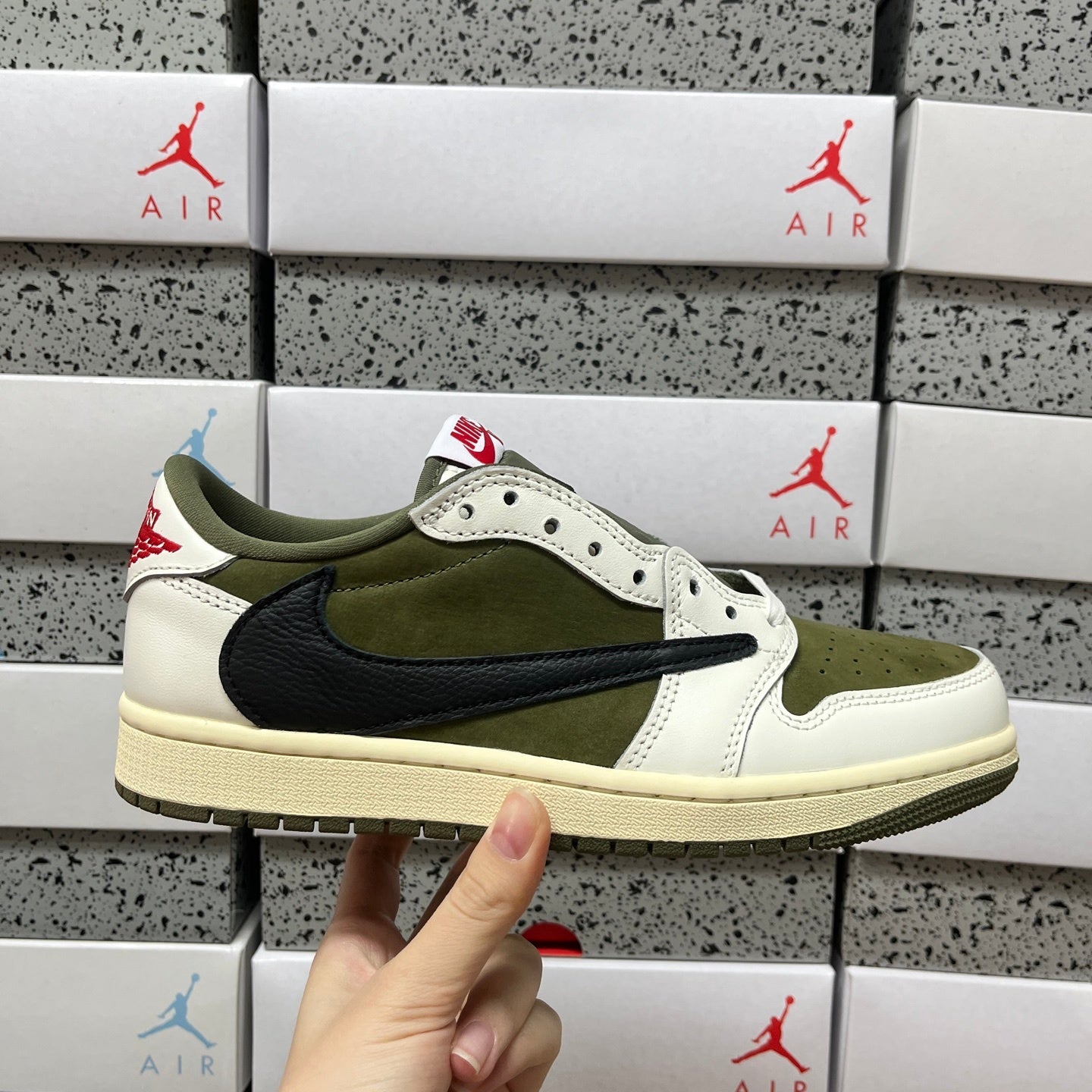 Air Jordan 1 Low Travis Scott Medium Reverse Olive