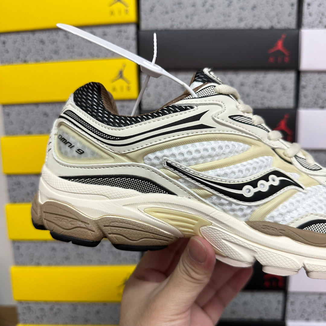 Saucony OG ProGrid Omni 9 'Gold'