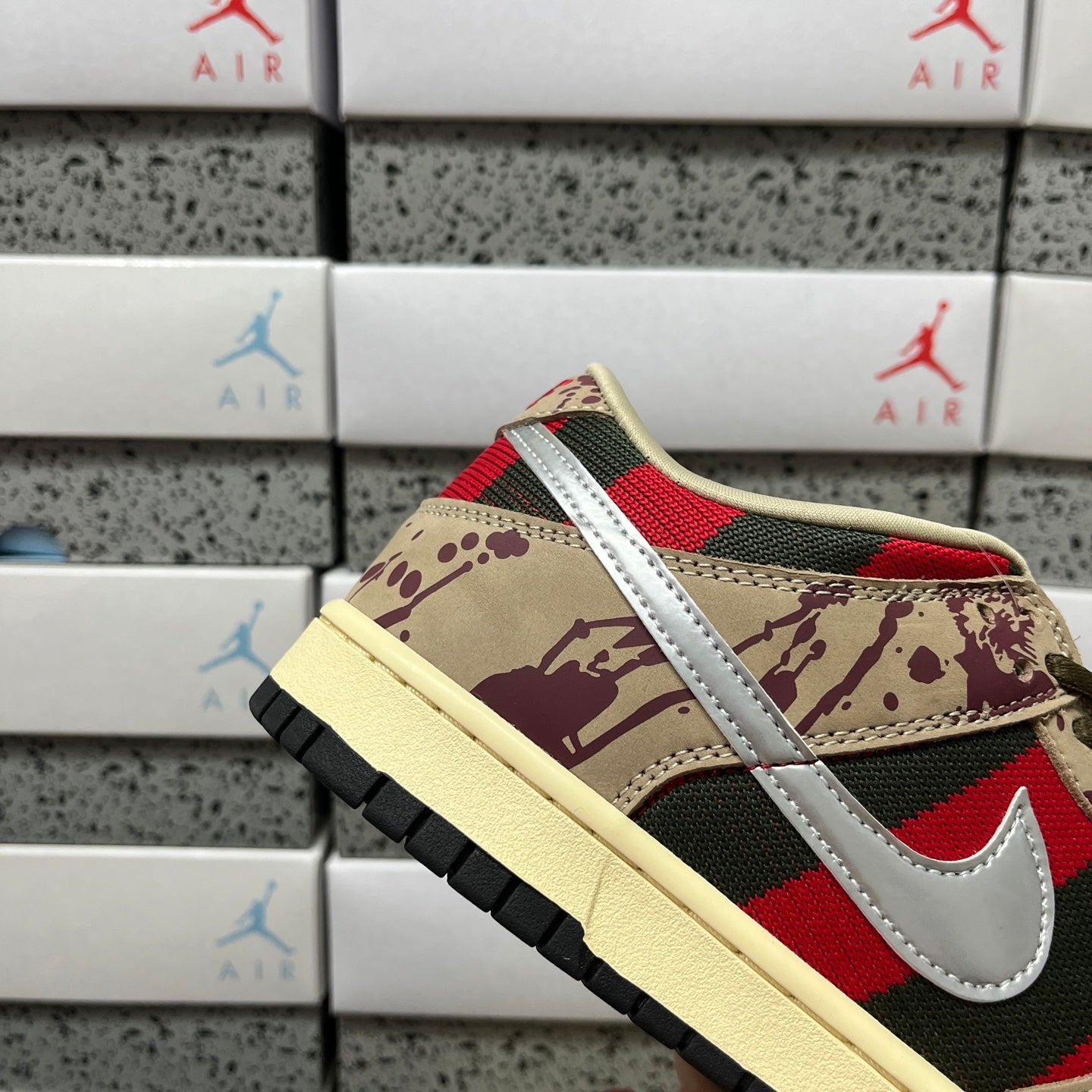 Nike Dunk Low Pro SB 'Freddy Krueger'