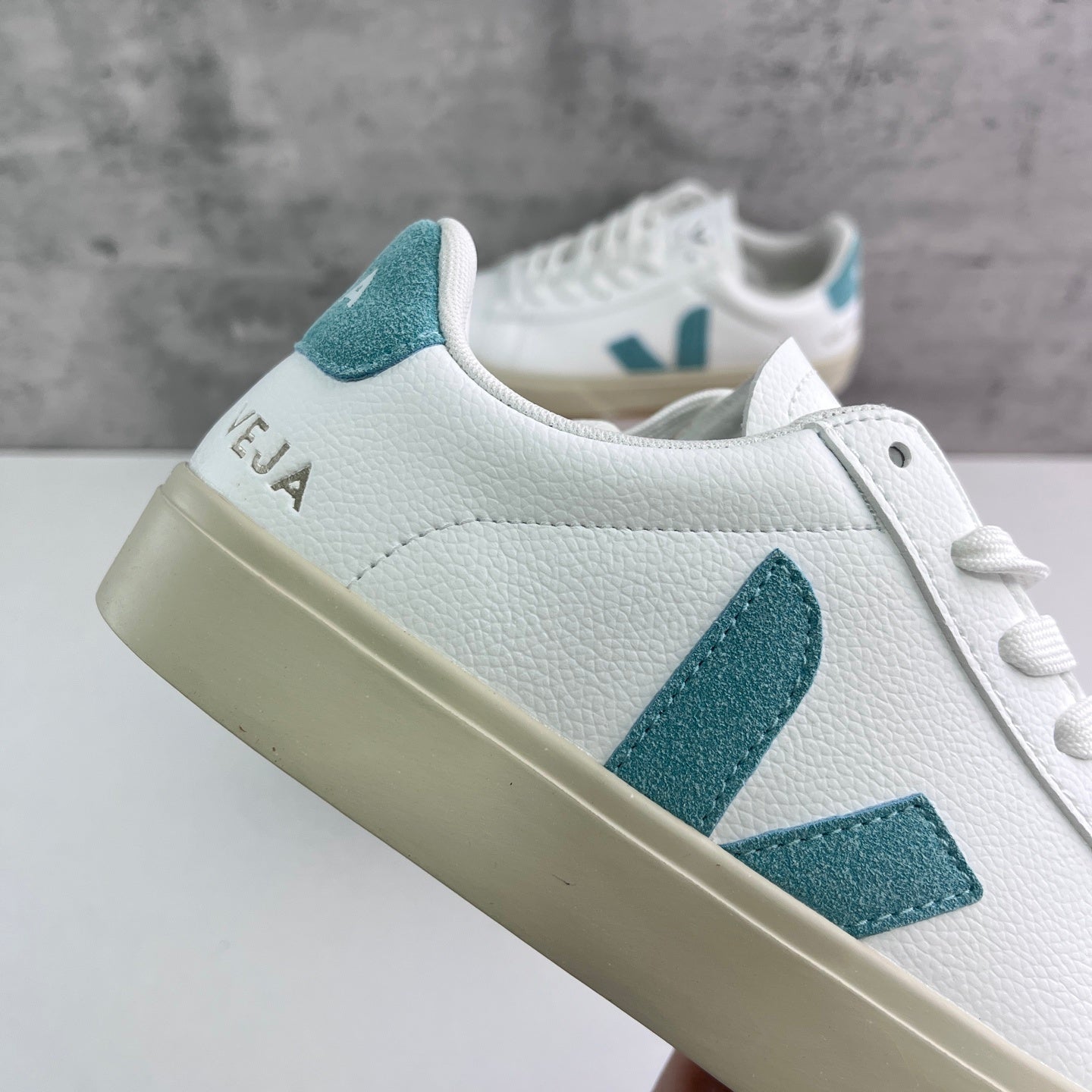 Veja Campo Low Chromefree 'White California'
