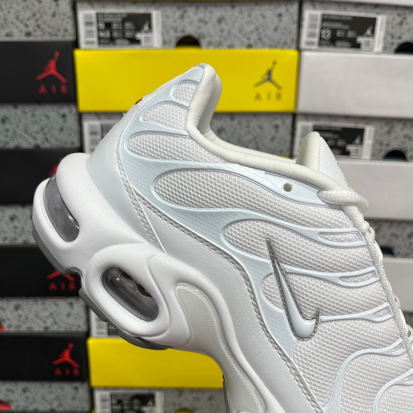 Nike Wmns Air Max Plus 'Triple White'