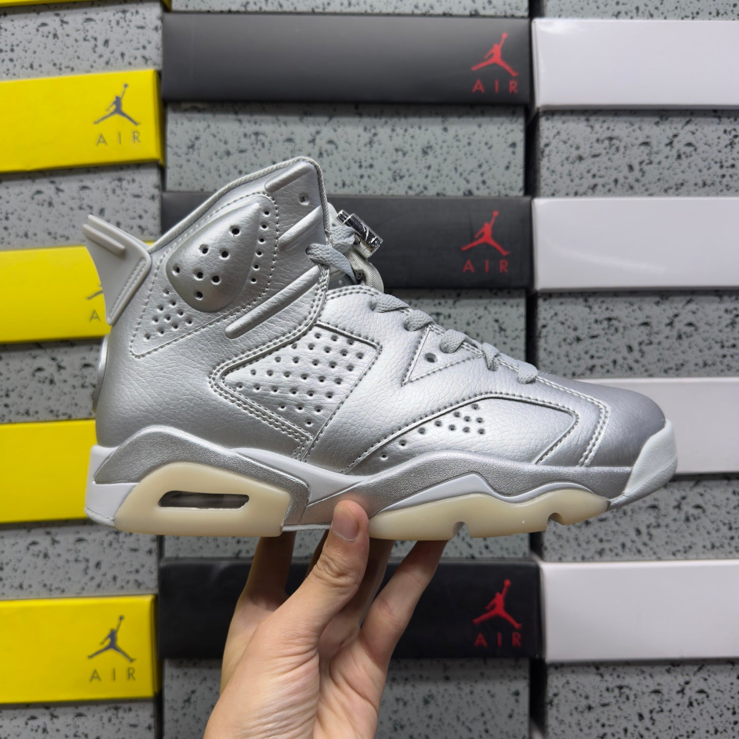 Paris Saint-Germain x Air Jordan 6 Retro 'Silver'