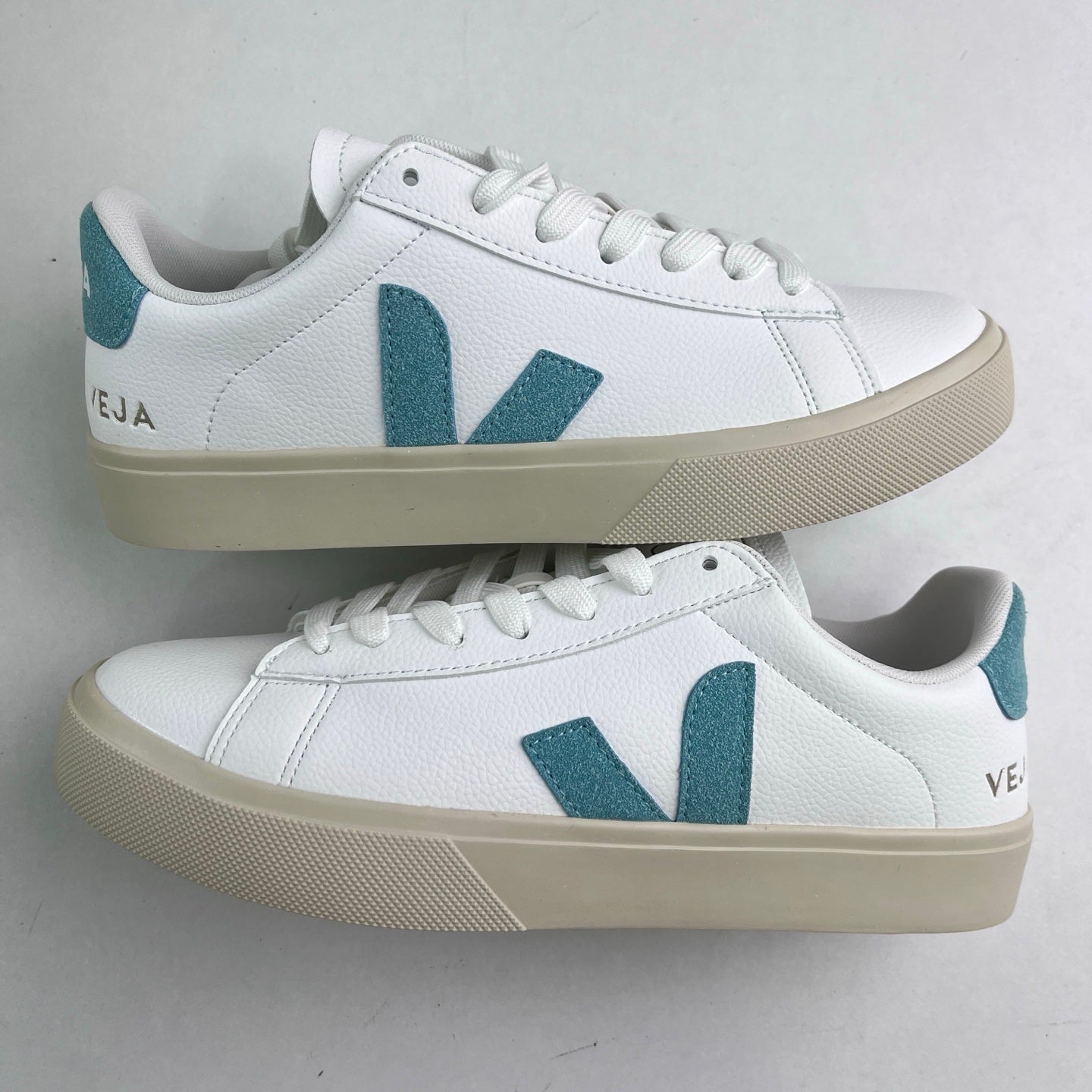 Veja Campo Low Chromefree 'White California'