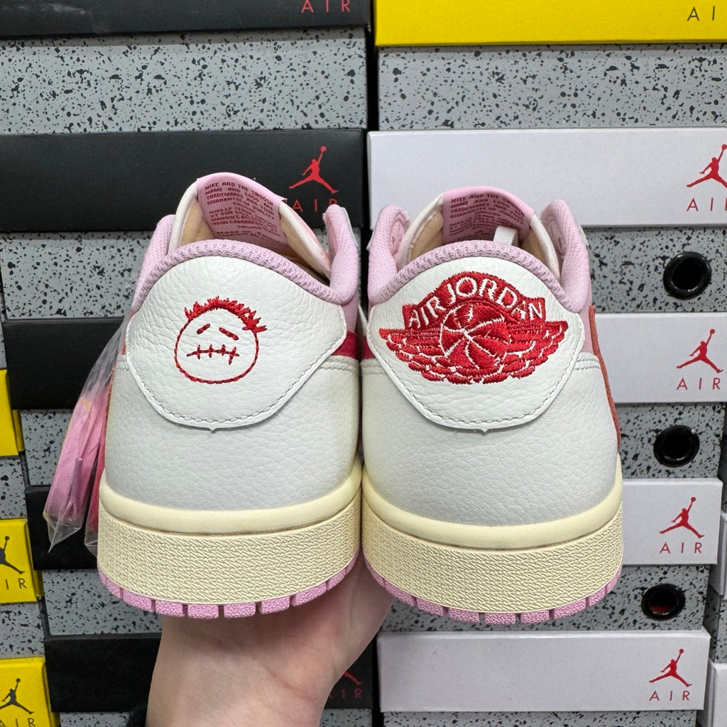 Jordan 1 Low Tropical Pink X Travis Scott