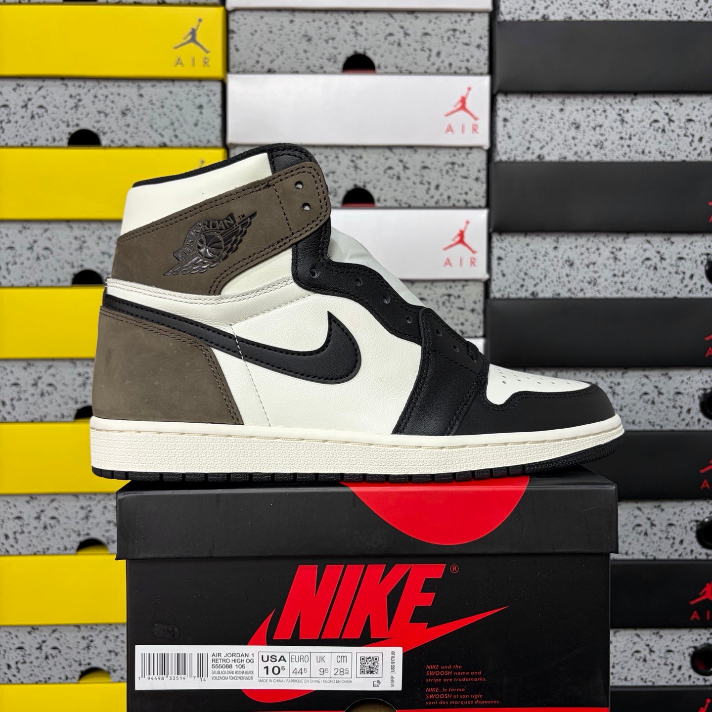 Air Jordan 1 Retro High OG 'Dark Mocha'