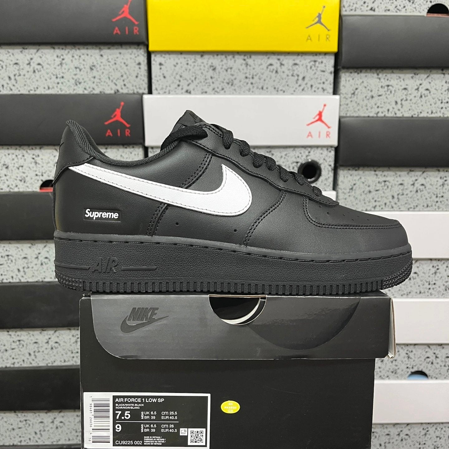 Nike Air Force 1 Low Supreme Black White