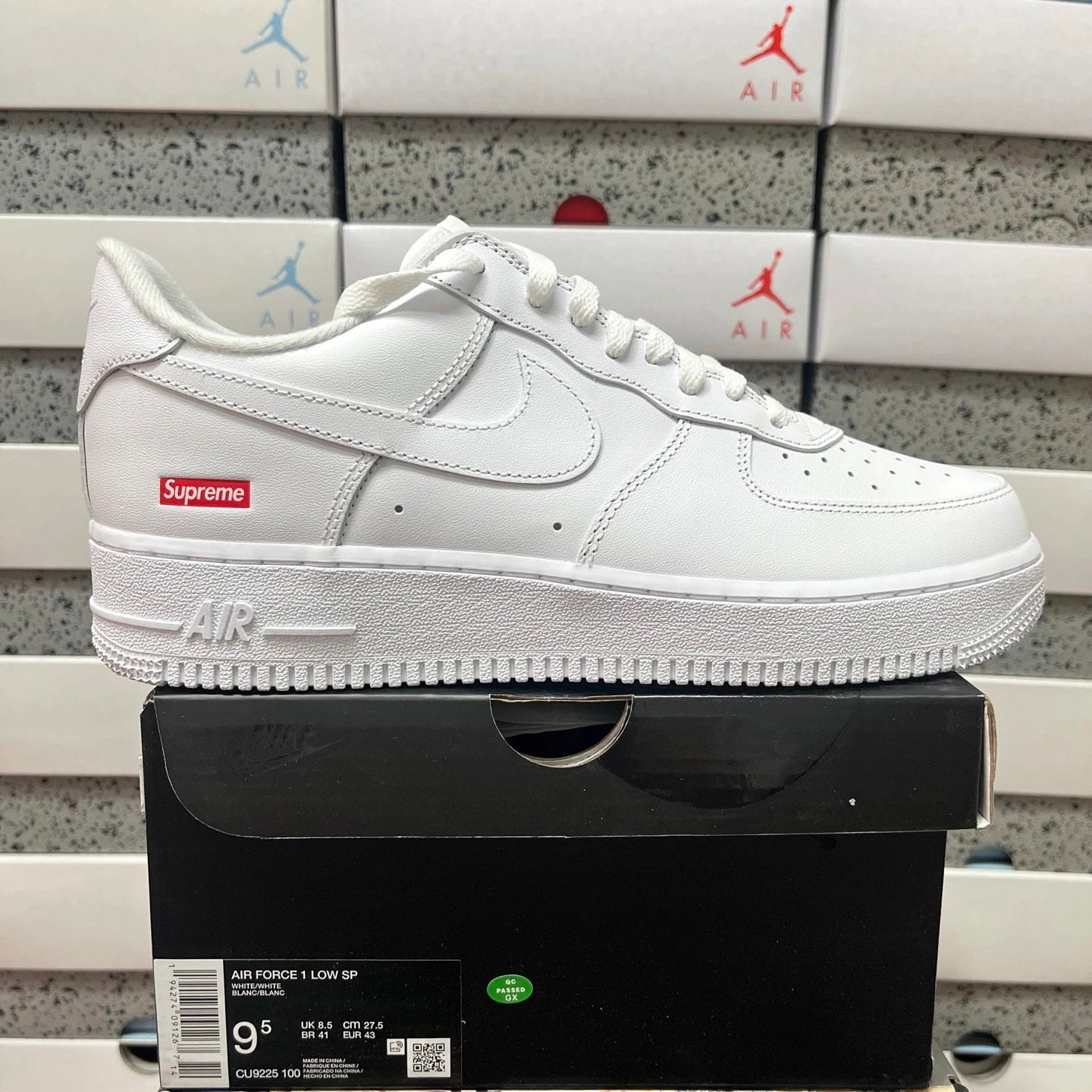 Nike Air Force 1 Low Supreme White