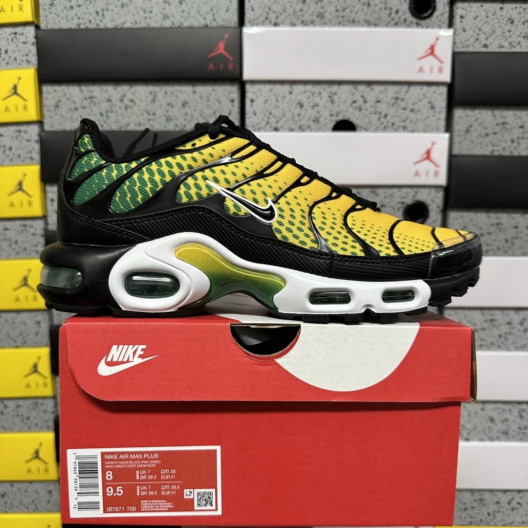 Nike Air Max Plus Jamaica Pine Green