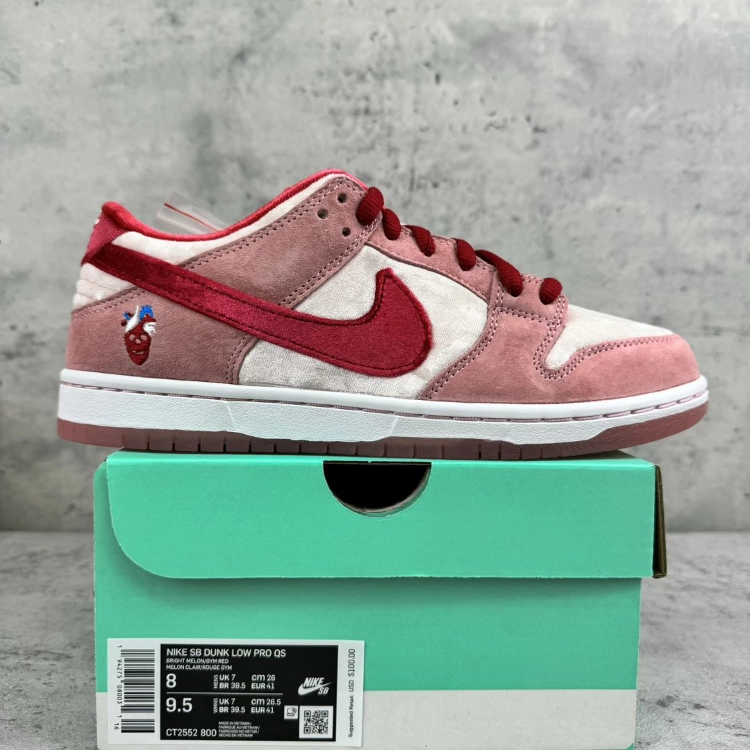 Nike SB Dunk Low StrangeLove Skateboards